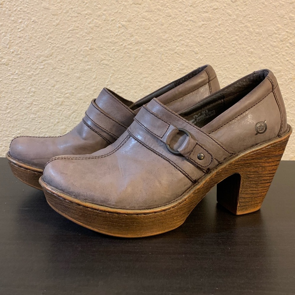 Born Leather Clogs Sz 7.5